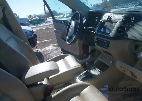 2010 Volkswagen Tiguan Sel z USA, uszkodzony, nr VIN WVGAV7AX8AW003927